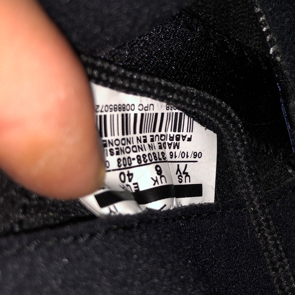 Jordan Space Jams - Picture 2 of 2